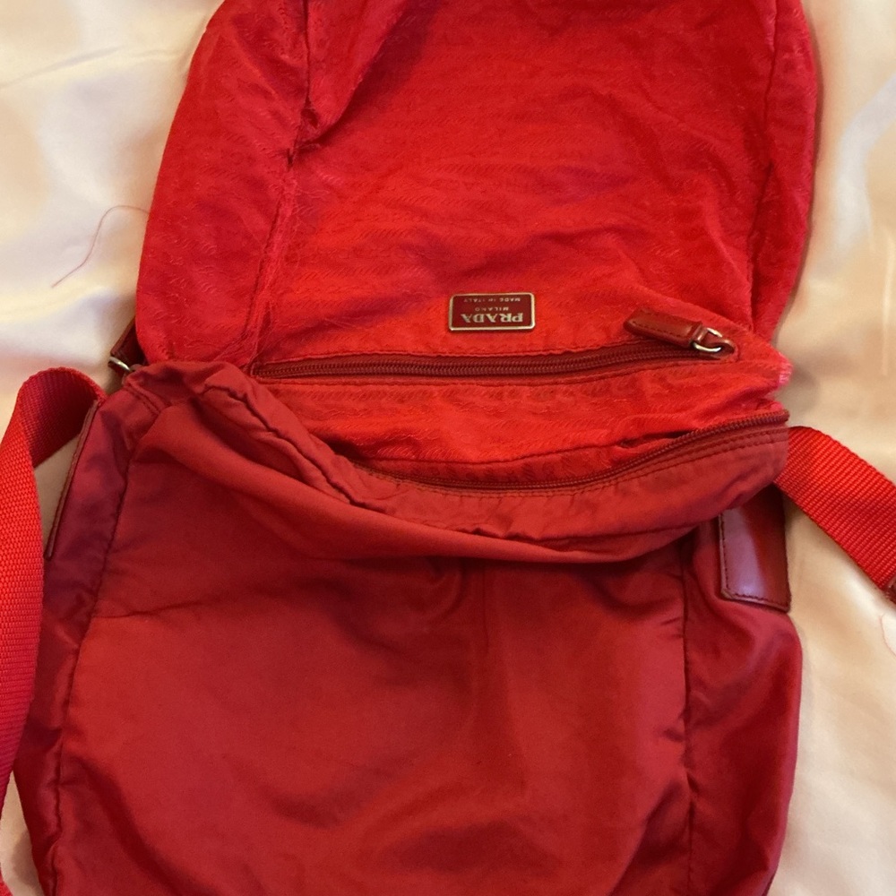 PRADA Nylon Red Messenger Crossbody Bag w/ Shoulder Strap Vintage Authentic - Picture 9 of 16